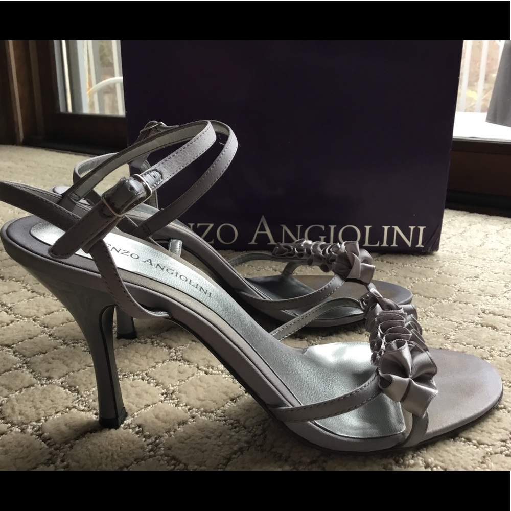 Enzo Angiolini Eanixie Silver Grey Ruffle Sandals